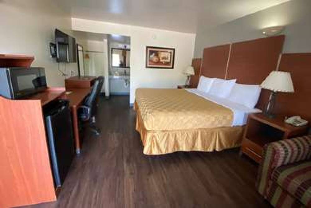 TRAVELODGE BY WYNDHAM ALBUQUERQUE W 2