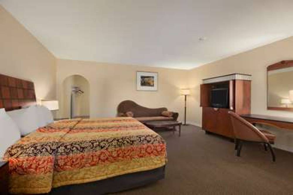 Travelodge By Wyndham Clovis 4