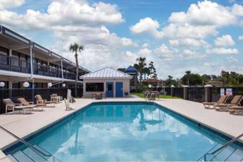 Travelodge By Wyndham, Deltona 9