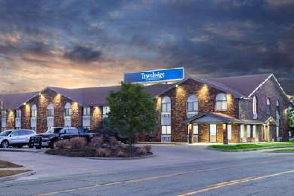 TRAVELODGE BY WYNDHAM ELKHART 2