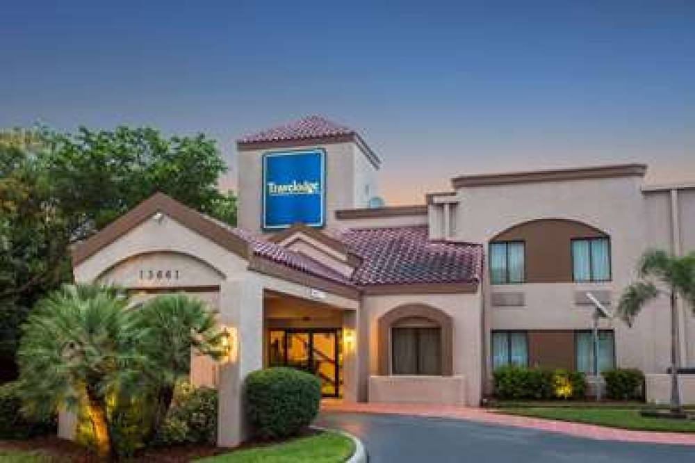 Travelodge By Wyndham, Fort Myers Airport 1