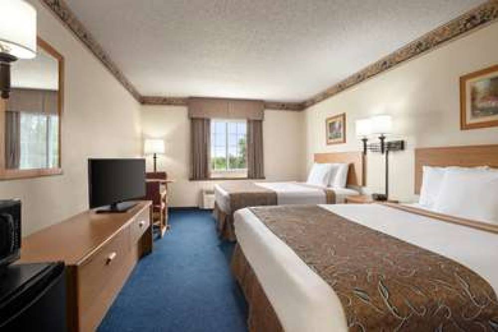 TRAVELODGE BY WYNDHAM FORT SCOTT 10