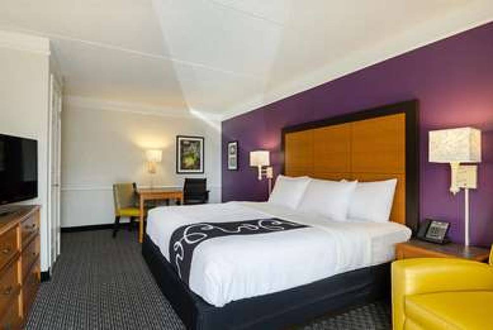 TRAVELODGE BY WYNDHAM HOUSTON CY-FA 9