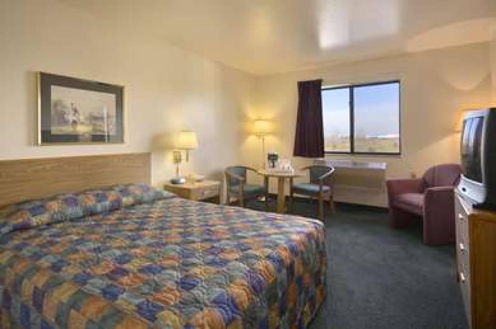 Travelodge By Wyndham Hudsonville 3