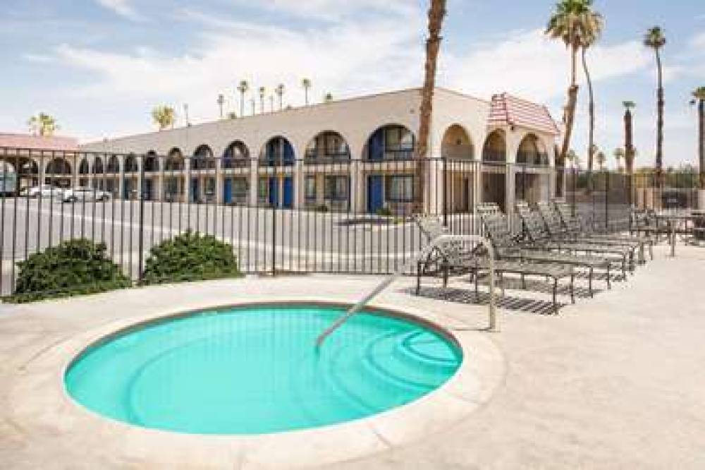 Travelodge By Wyndham, Indio 5