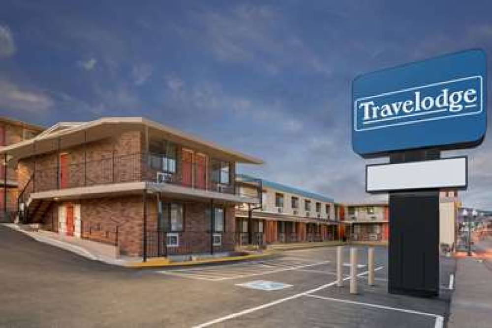 TRAVELODGE BY WYNDHAM, KLAMATH FALL 1