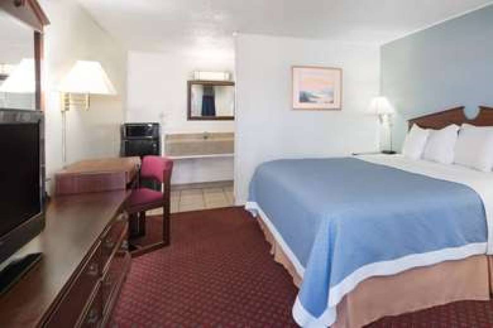 Travelodge By Wyndham Las Vegas 8