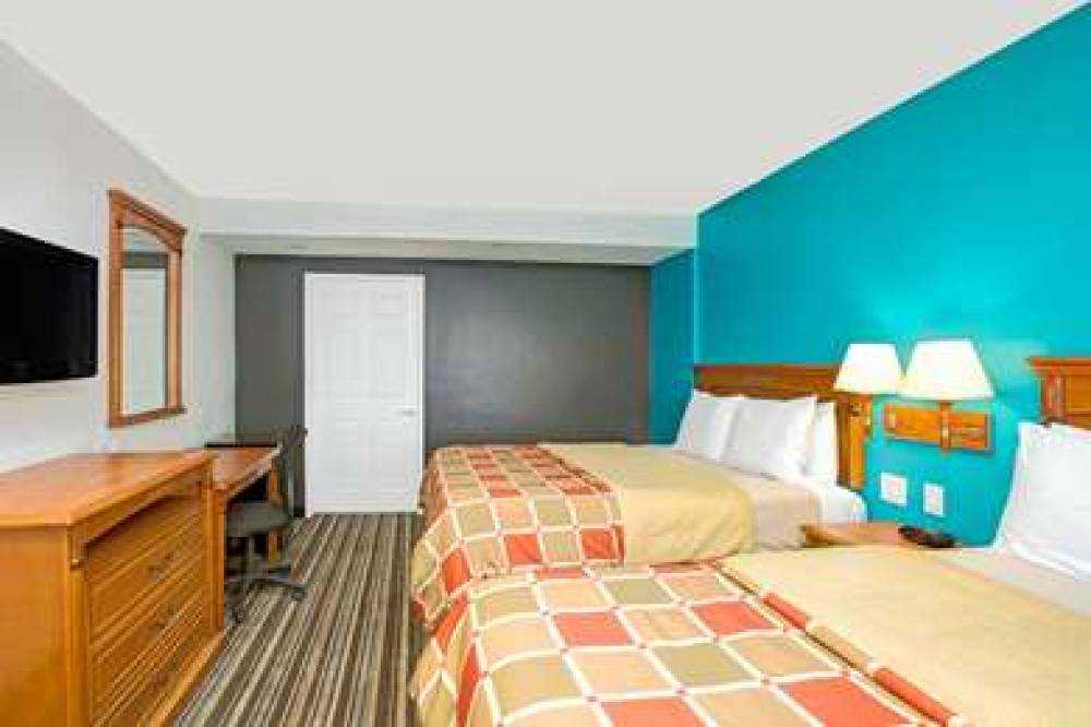 Travelodge By Wyndham LAX South 8