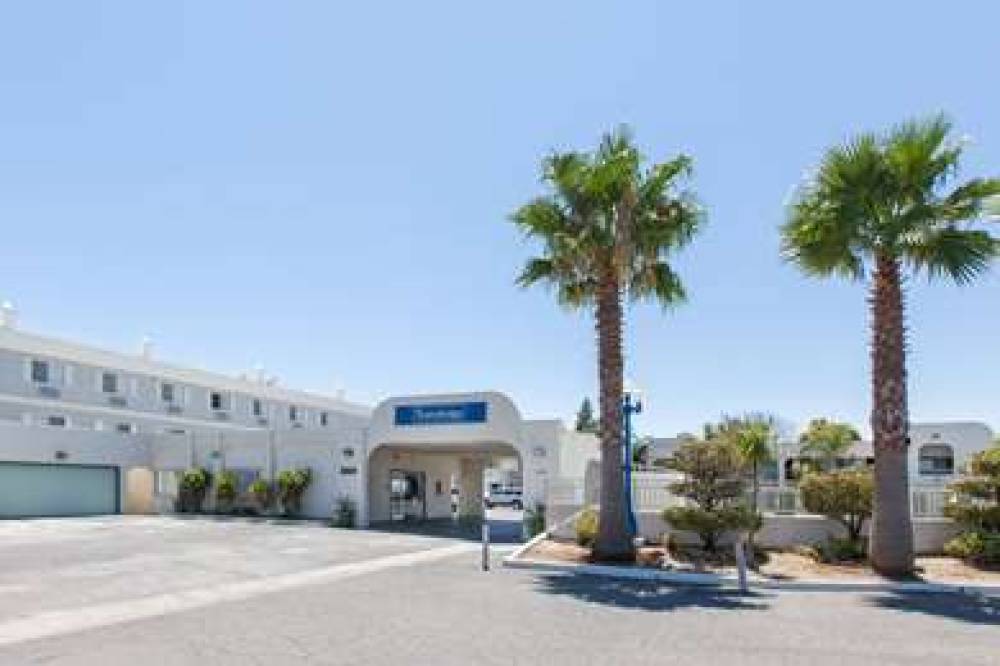 Travelodge By Wyndham, Los Banos CA 2