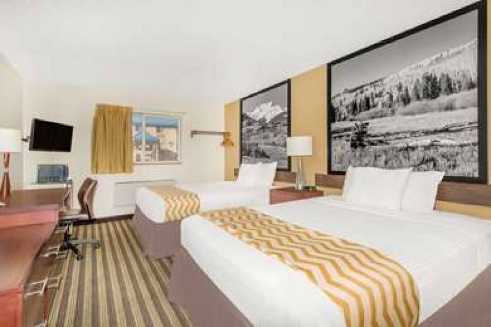 TRAVELODGE BY WYNDHAM LOVELAND/FORT 6