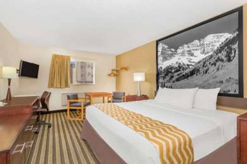 TRAVELODGE BY WYNDHAM LOVELAND/FORT 10