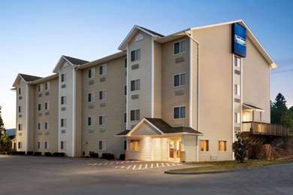 TRAVELODGE BY WYNDHAM MCALESTER 2