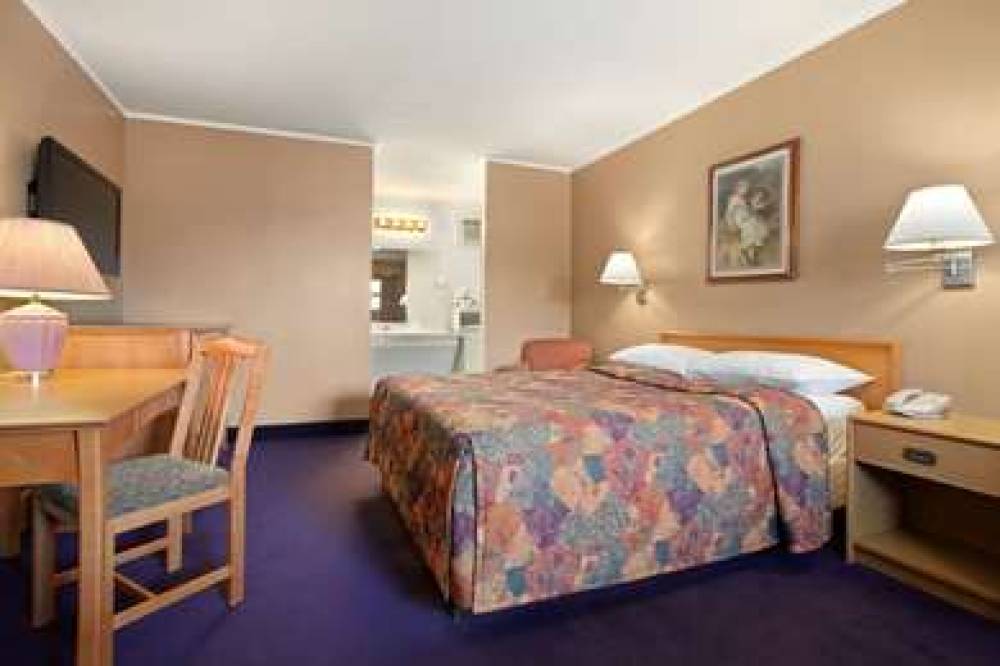 Travelodge By Wyndham, Moose Jaw 4