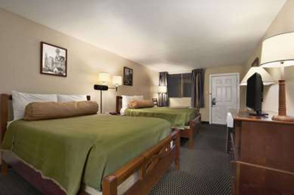 Travelodge By Wyndham New Orleans West Harvey Hotel 4