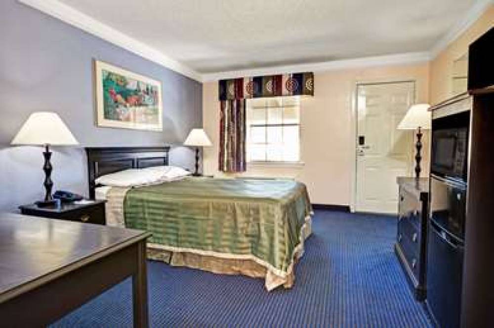 Travelodge By Wyndham North Richland Hills/Dallas/Ft Worth 9