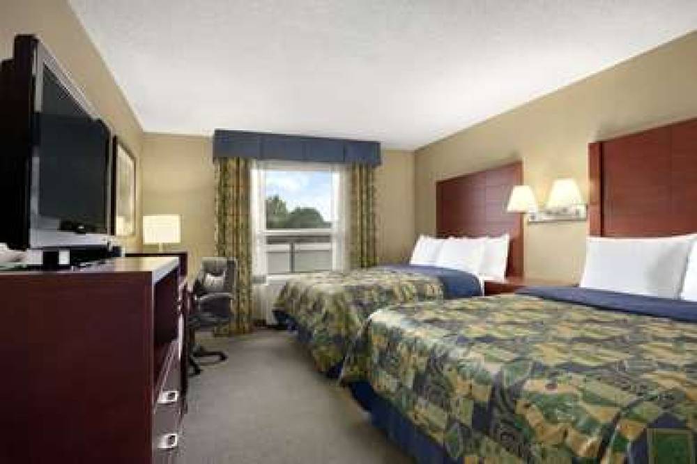 Travelodge By Wyndham Oshawa Whitby 9