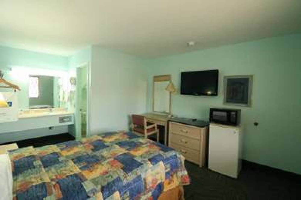 Travelodge By Wyndham, Parkersburg 9