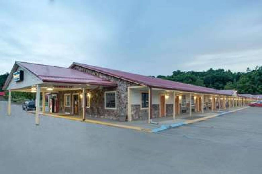 Travelodge By Wyndham, Parkersburg