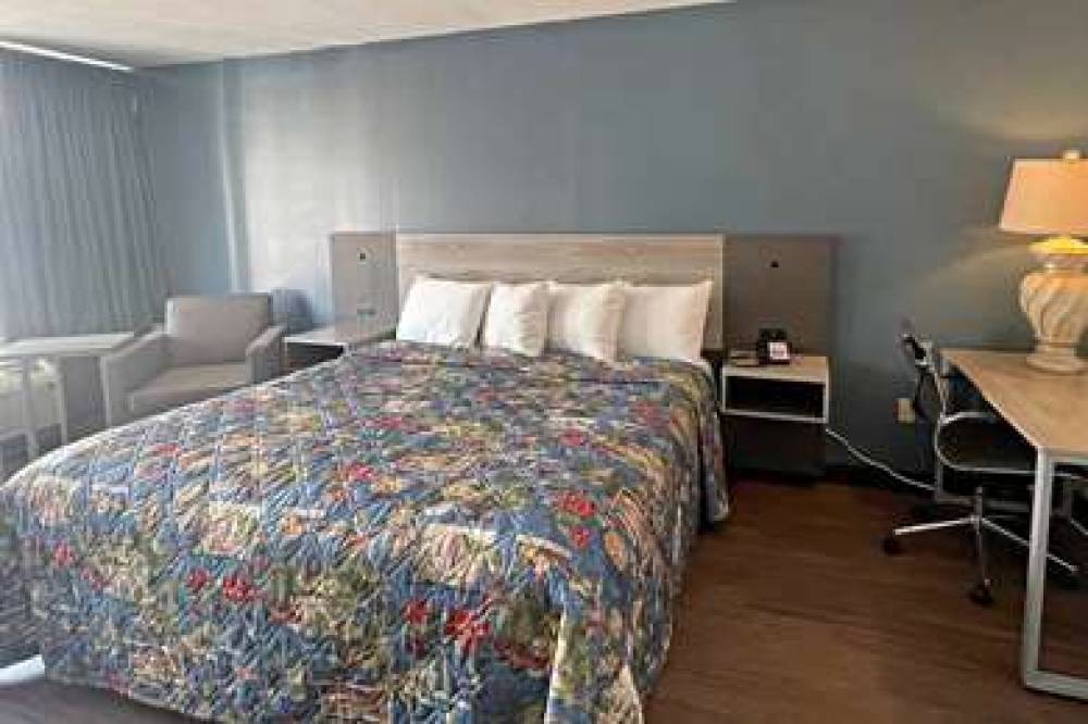 TRAVELODGE BY WYNDHAM PIGEON FORGE 7