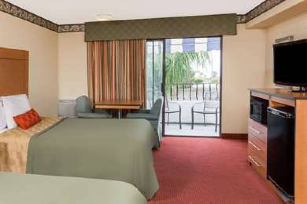 Travelodge By Wyndham San Clemente Beach 3