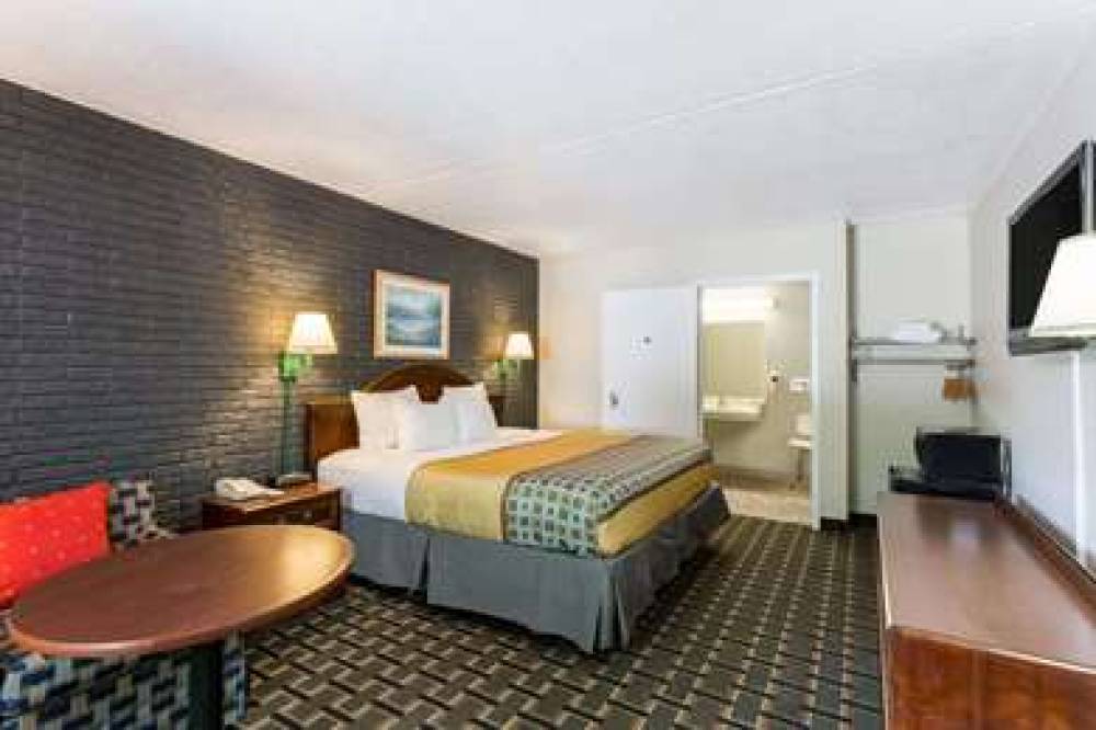 Travelodge By Wyndham Savannah Area/Richmond Hill 8