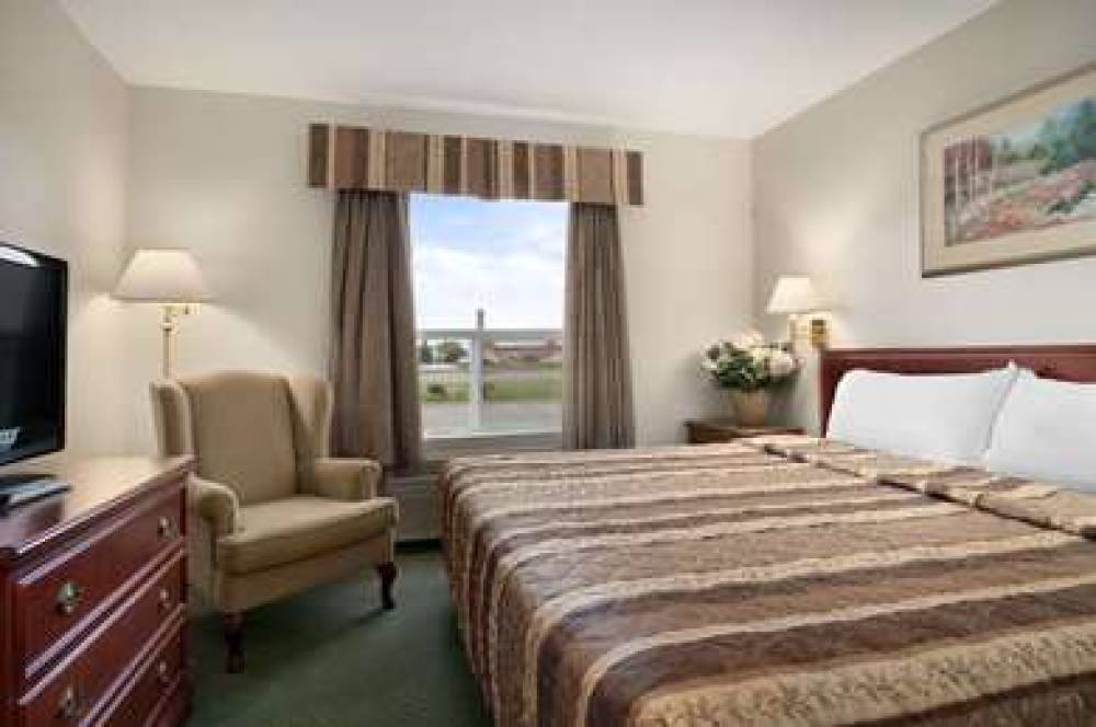 Travelodge By Wyndham Stony Plain 9