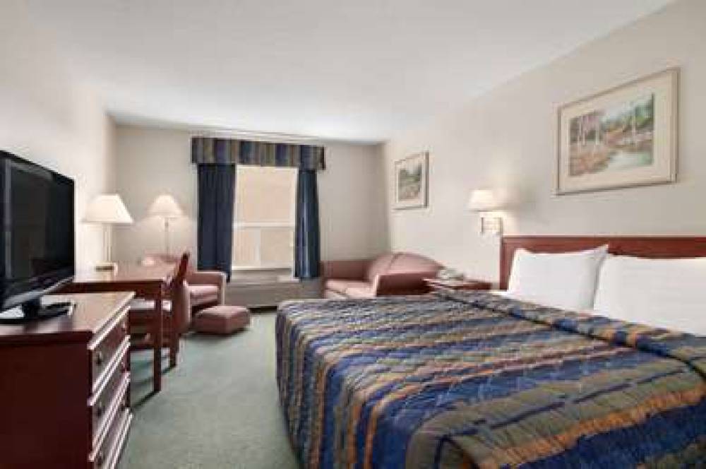 Travelodge By Wyndham Stony Plain 8