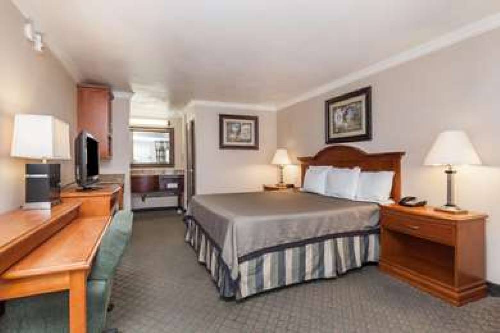 TRAVELODGE BY WYNDHAM SYLMAR CA 7