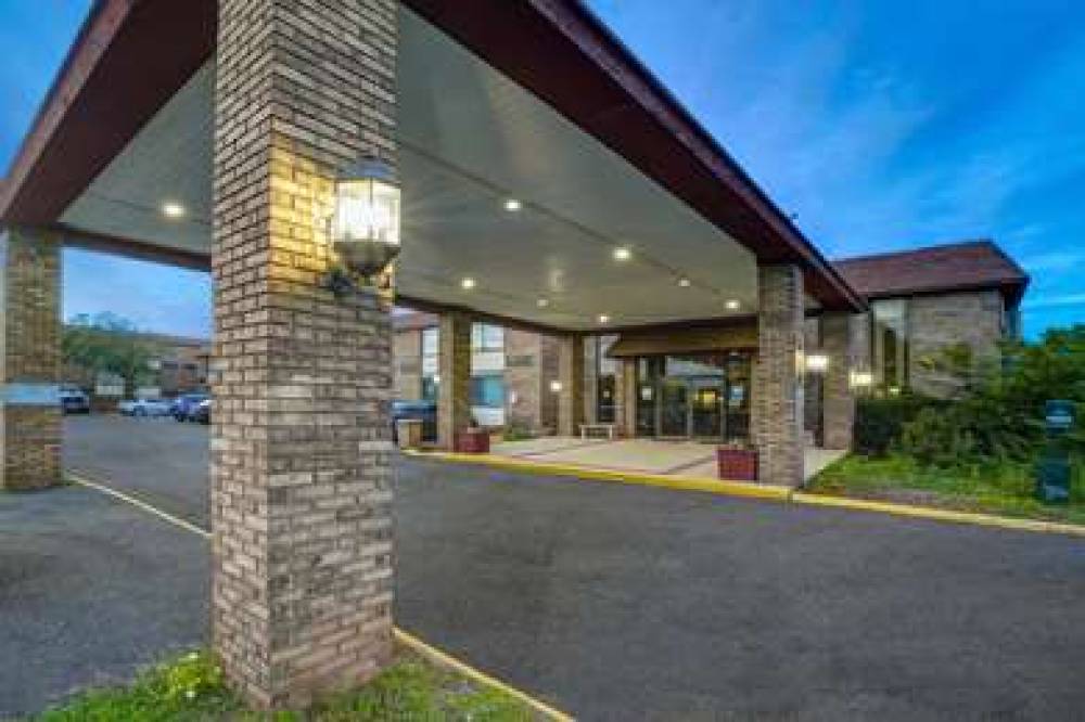 TRAVELODGE BY WYNDHAM VERNON CT 1