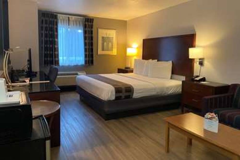 Travelodge Inn & Suites By Wyndham Albany 9