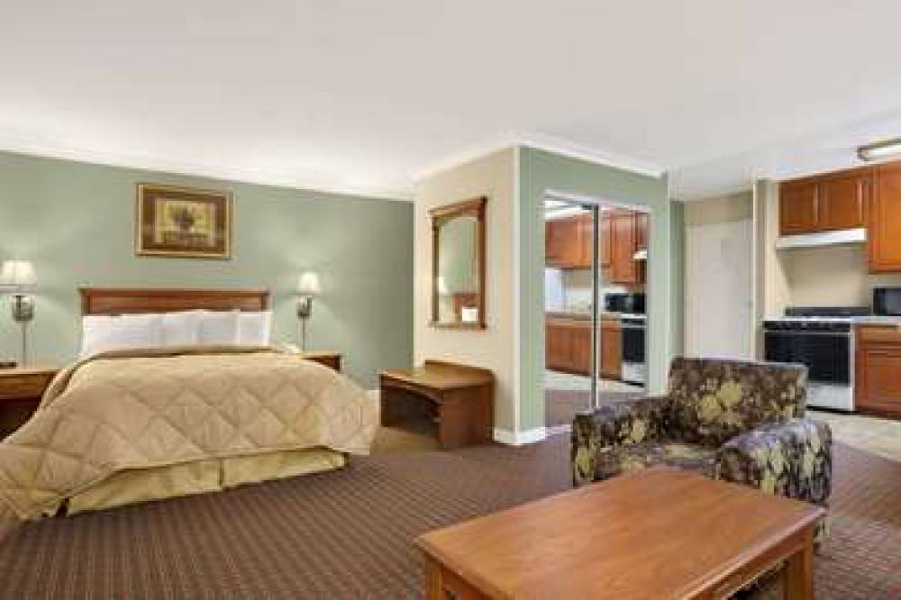 Travelodge Inn & Suites By Wyndham Gardena CA 7