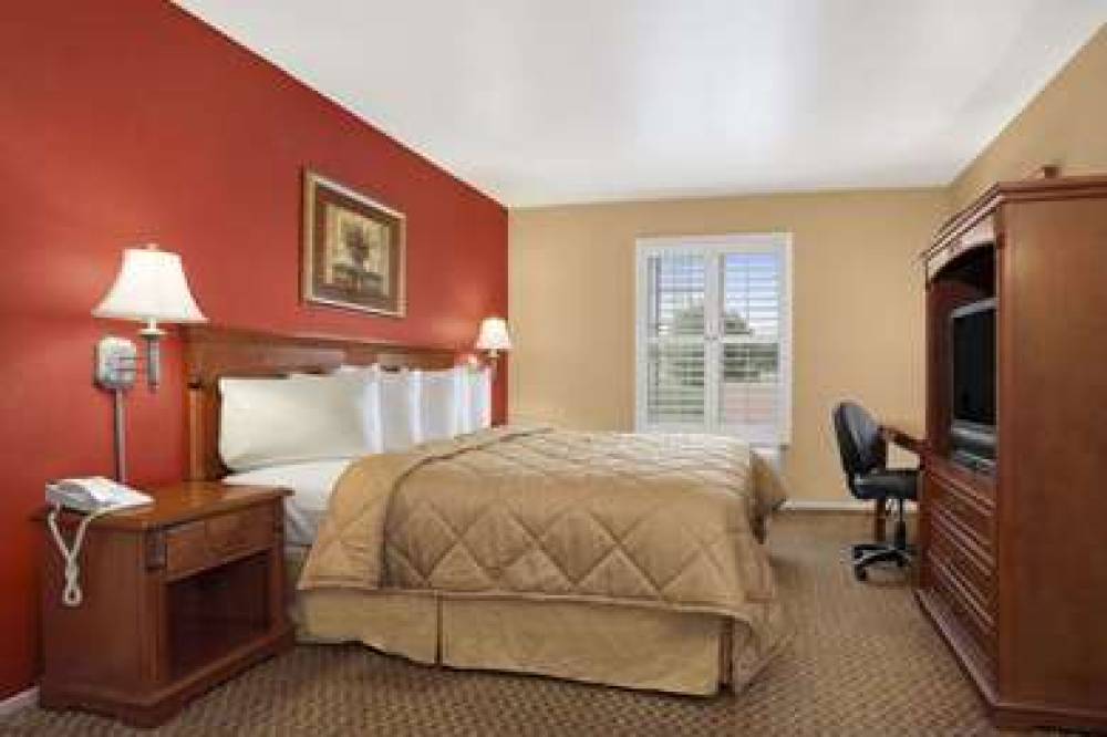 Travelodge Inn & Suites By Wyndham Gardena CA 5