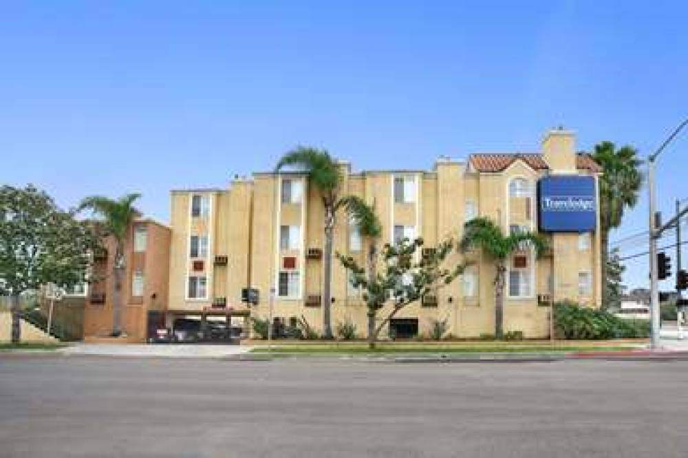 Travelodge Inn & Suites By Wyndham Gardena CA 2