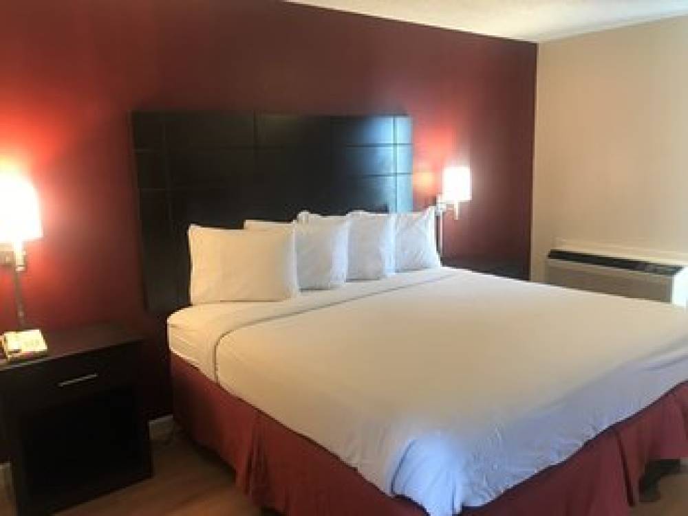 TRAVELODGE SAN ANGELO 4