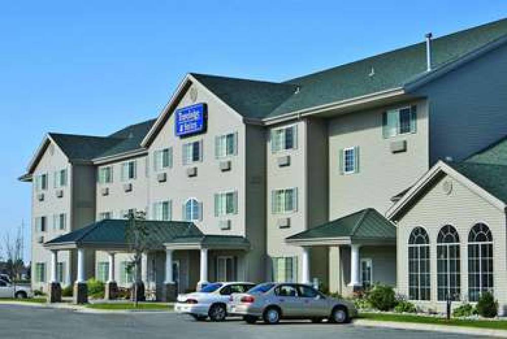 Travelodge & Suites By Wyndham, Fargo/Moorhead