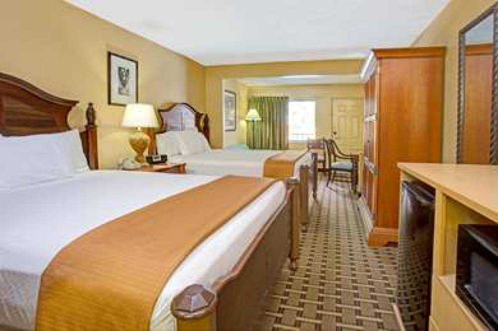 Travelodge Suites By Wyndham Kissimmee Orange 8