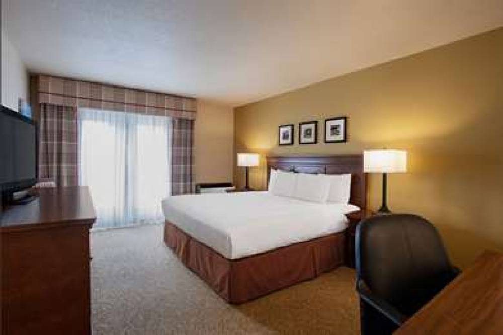 TRAVELODGE SUITES BY WYNDHAM REGINA 4