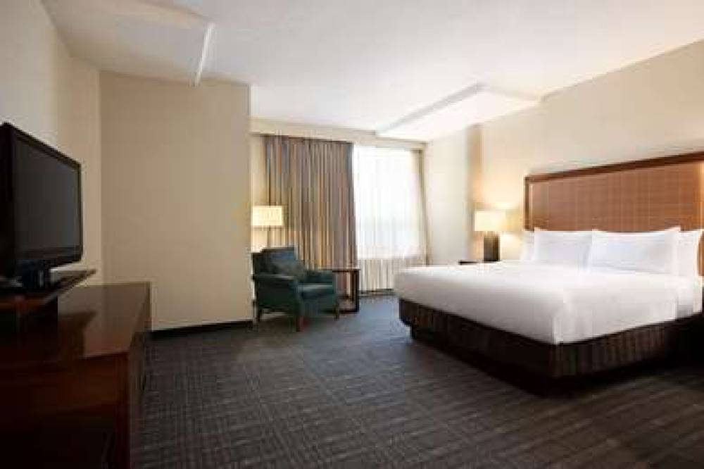 TRAVELODGE WHITECOURT 10