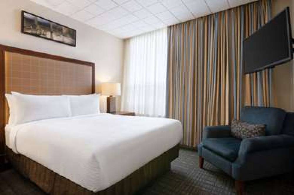 TRAVELODGE WHITECOURT 8