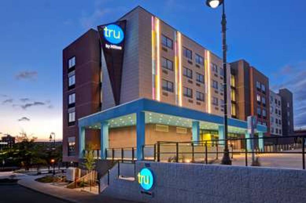 TRU BY HILTON MANCHESTER DOWNTOWN 2