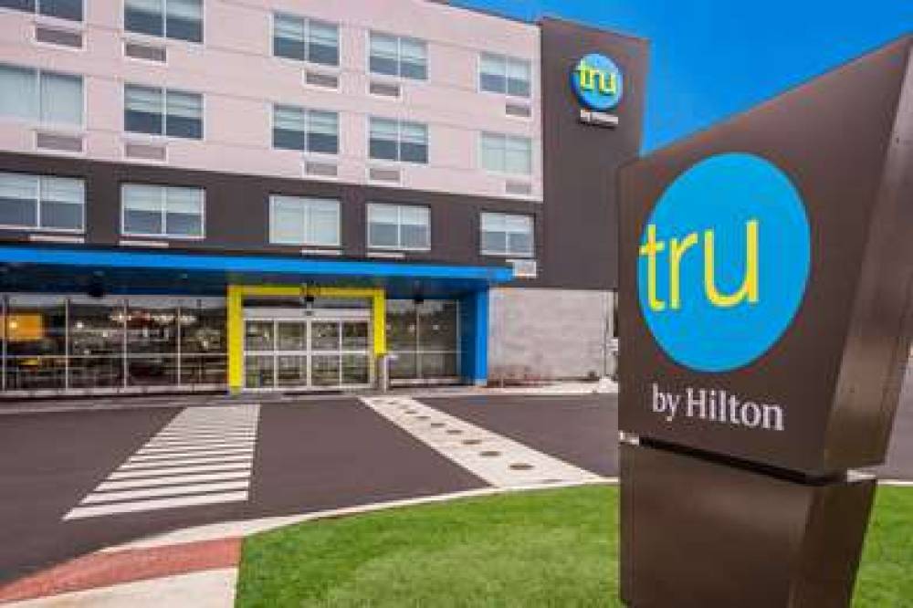 TRU BY HILTON TRAVERSE CITY 2