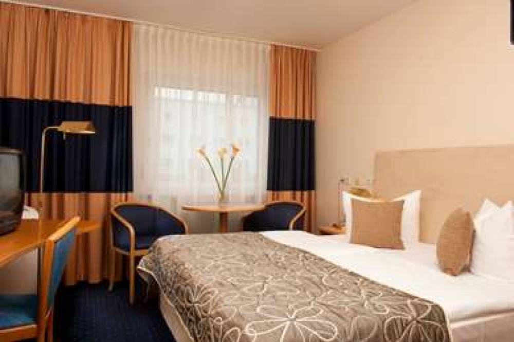 TRYP BY WYNDHAM BREMEN AIRPORT 8