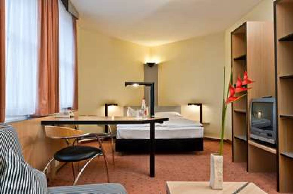 TRYP BY WYNDHAM HALLE 8