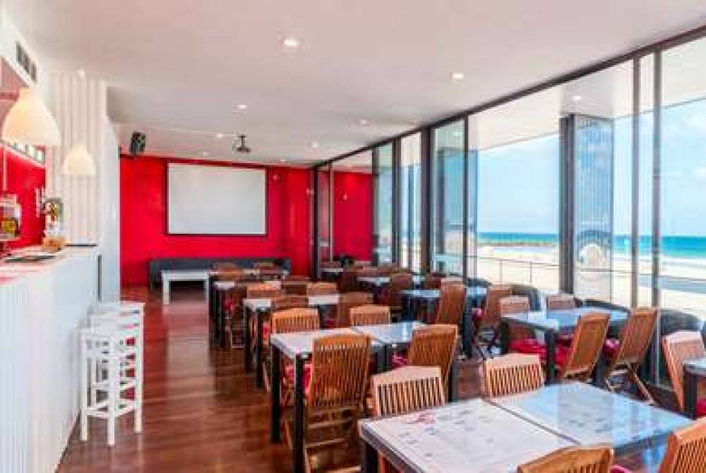 TRYP BY WYNDHAM LISBOA CAPARICA MAR 4