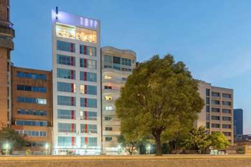 Tryp By Wyndham Mexico City World T