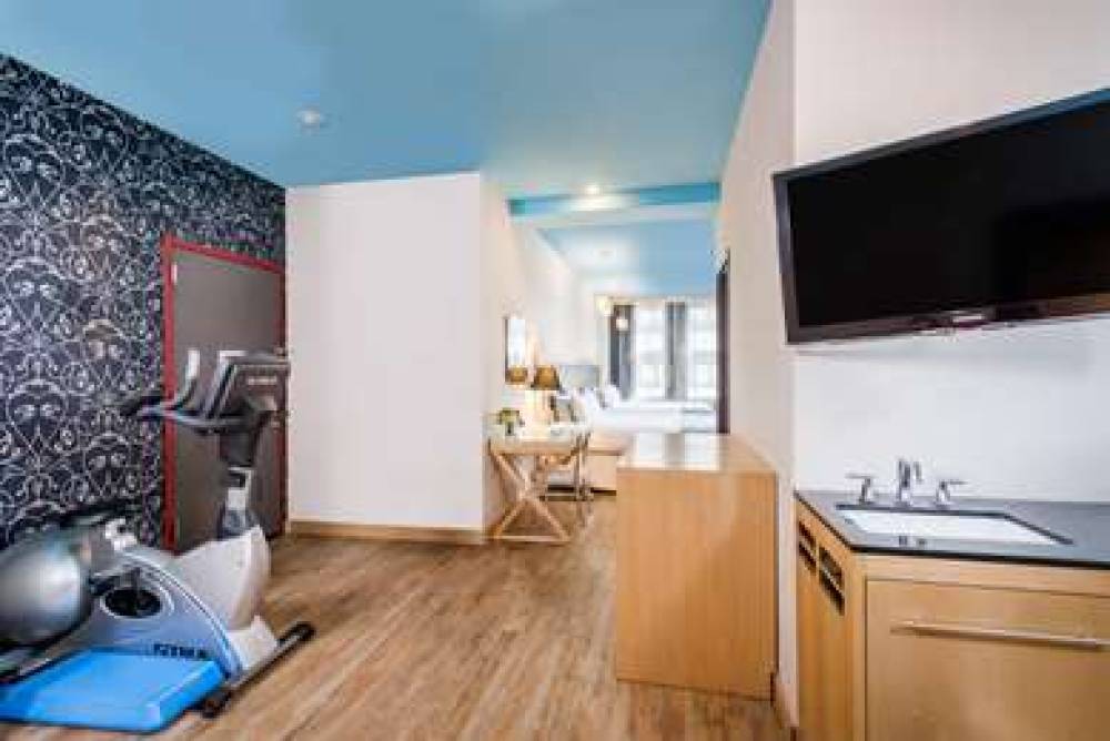 TRYP By Wyndham New York City Times Squa 8