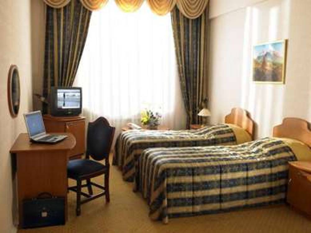 Ukraina Hotel 5