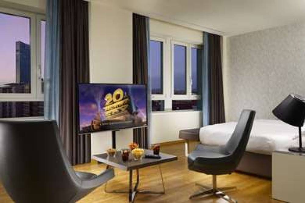 UNAHOTELS CENTURY MILANO 4