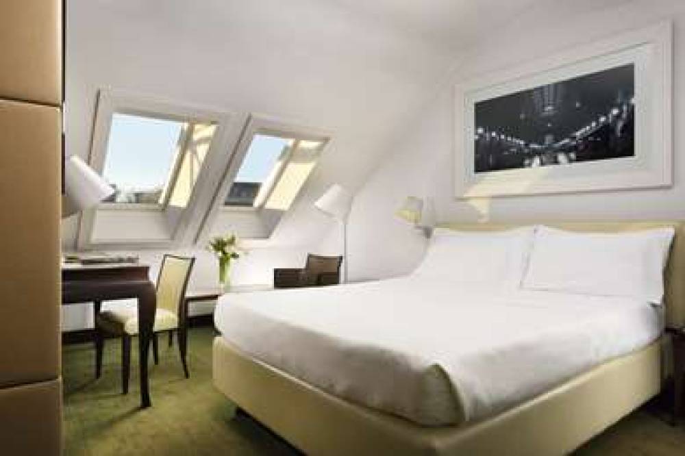 UNAHOTELS CUSANI MILANO 5