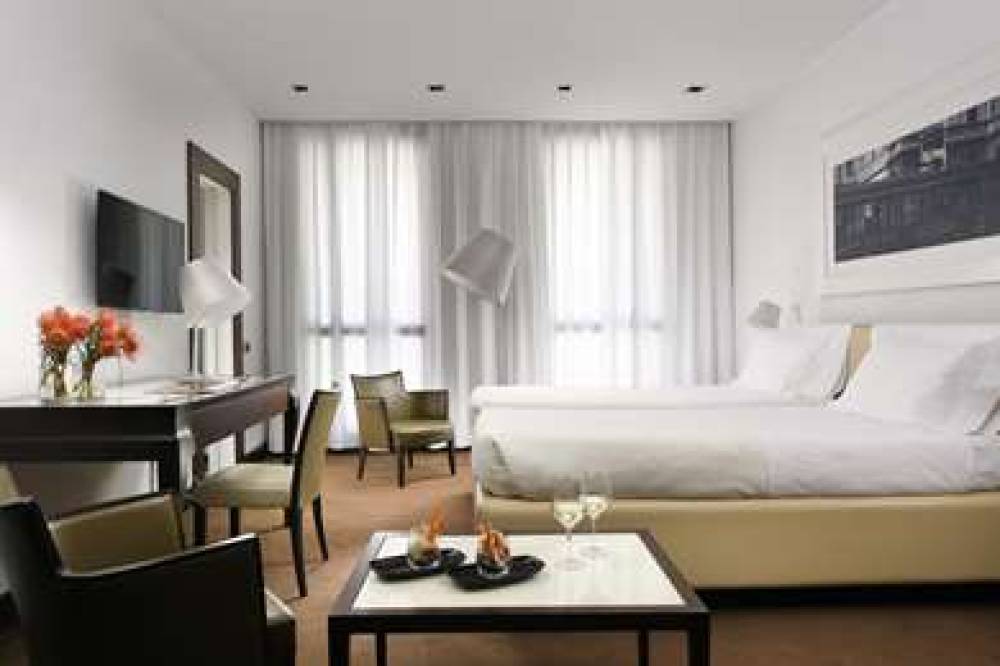 UNAHOTELS CUSANI MILANO 9